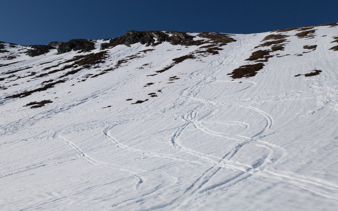 Mot Klovetinden på ski