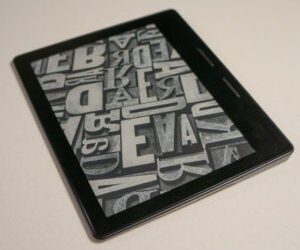 Kindle: different uses and Oasis vs. Paper White